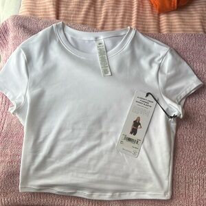 Alo Short Sleeve White Shirt ALOSOFT CROP FINESSEE SHORT SLEEVE